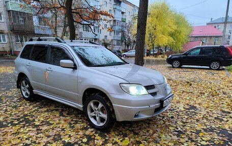 Mitsubishi Outlander III рестайлинг 3, 2004 год, 850 000 рублей, 2 фотография