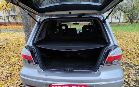 Mitsubishi Outlander III рестайлинг 3, 2004 год, 850 000 рублей, 6 фотография