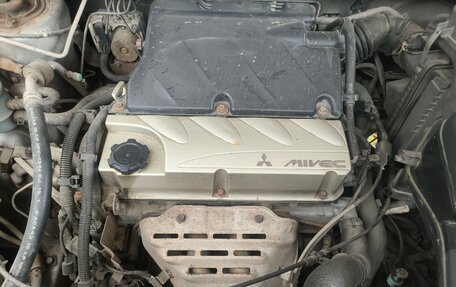 Mitsubishi Outlander III рестайлинг 3, 2004 год, 850 000 рублей, 18 фотография