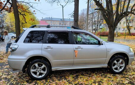 Mitsubishi Outlander III рестайлинг 3, 2004 год, 850 000 рублей, 26 фотография