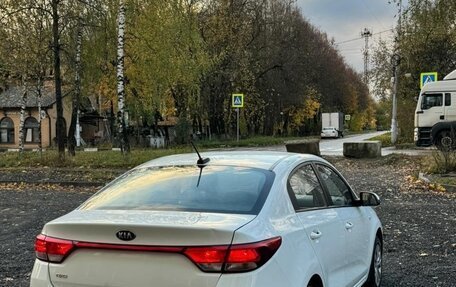 KIA Rio IV, 2017 год, 620 000 рублей, 4 фотография