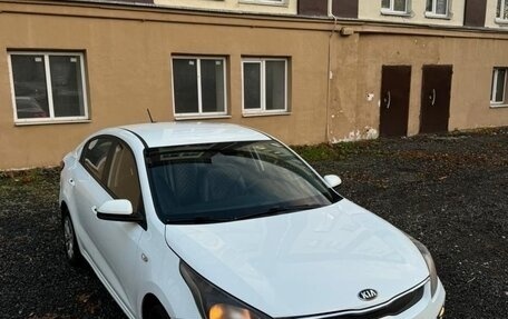 KIA Rio IV, 2017 год, 620 000 рублей, 8 фотография