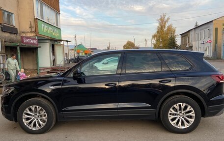 Volkswagen Touareg III, 2018 год, 4 070 000 рублей, 3 фотография