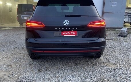 Volkswagen Touareg III, 2018 год, 4 070 000 рублей, 4 фотография