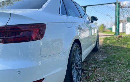 Audi A4, 2017 год, 2 600 000 рублей, 16 фотография