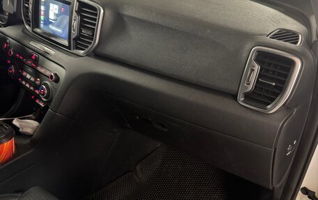 KIA Sportage IV рестайлинг, 2017 год, 2 150 000 рублей, 13 фотография