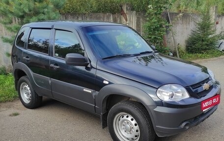 Chevrolet Niva I рестайлинг, 2017 год, 600 000 рублей, 1 фотография