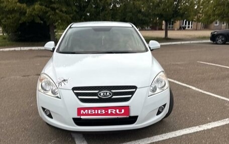 KIA cee'd I рестайлинг, 2009 год, 810 000 рублей, 7 фотография