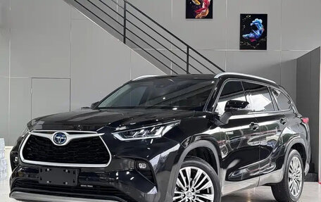 Toyota Highlander, 2022 год, 3 300 155 рублей, 1 фотография