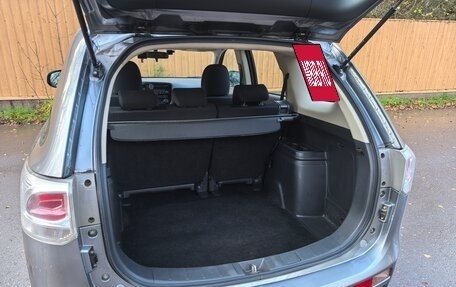 Mitsubishi Outlander III рестайлинг 3, 2013 год, 985 000 рублей, 15 фотография