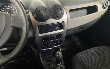 Renault Sandero I, 2013 год, 584 000 рублей, 14 фотография