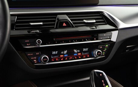 BMW 5 серия, 2020 год, 5 398 077 рублей, 15 фотография