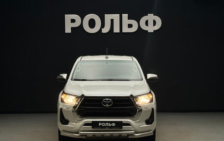 Toyota Hilux VIII, 2020 год, 4 400 000 рублей, 2 фотография