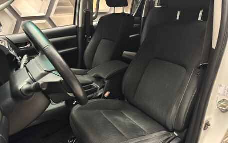 Toyota Hilux VIII, 2020 год, 4 400 000 рублей, 10 фотография