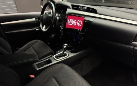 Toyota Hilux VIII, 2020 год, 4 400 000 рублей, 18 фотография