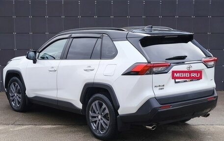 Toyota RAV4, 2021 год, 3 150 000 рублей, 9 фотография