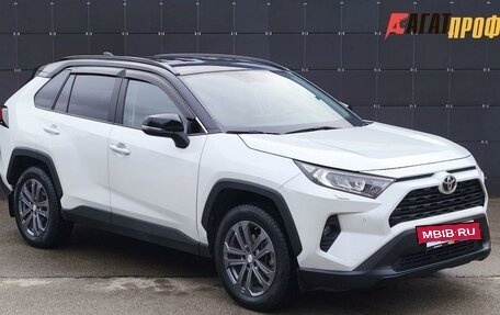 Toyota RAV4, 2021 год, 3 150 000 рублей, 3 фотография