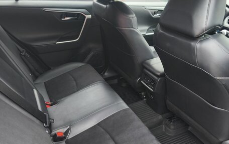 Toyota RAV4, 2021 год, 3 150 000 рублей, 20 фотография