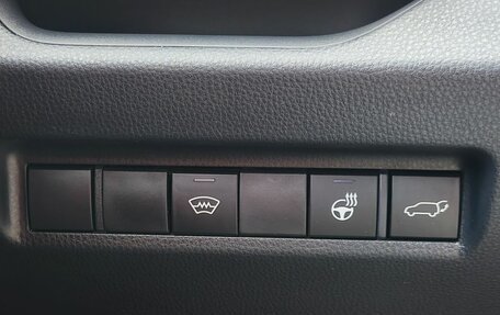 Toyota RAV4, 2021 год, 3 150 000 рублей, 24 фотография