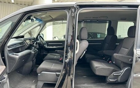 Honda Stepwgn IV, 2019 год, 1 800 500 рублей, 7 фотография