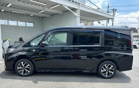 Honda Stepwgn IV, 2019 год, 1 800 500 рублей, 4 фотография