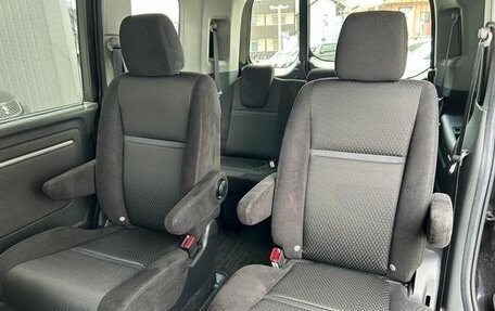 Honda Stepwgn IV, 2019 год, 1 800 500 рублей, 9 фотография