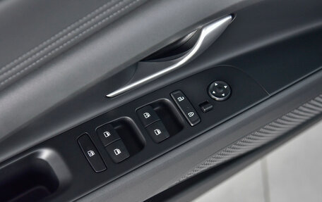 Hyundai Elantra, 2025 год, 2 950 000 рублей, 15 фотография