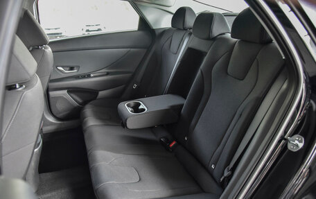 Hyundai Elantra, 2025 год, 2 950 000 рублей, 18 фотография