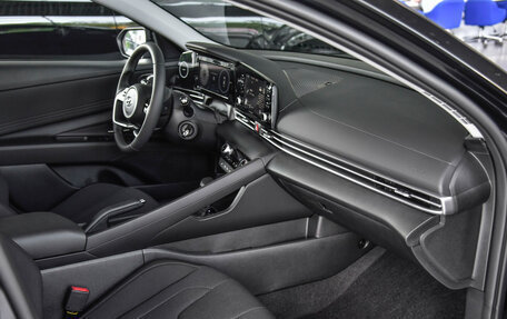 Hyundai Elantra, 2025 год, 2 950 000 рублей, 16 фотография