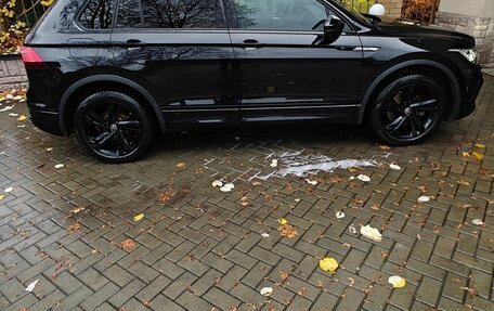 Volkswagen Tiguan II, 2021 год, 3 890 000 рублей, 10 фотография