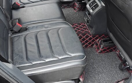 Volkswagen Tiguan II, 2021 год, 3 890 000 рублей, 17 фотография