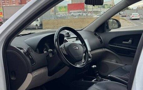 KIA cee'd I рестайлинг, 2009 год, 800 000 рублей, 10 фотография