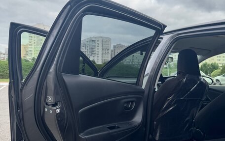 Toyota Vitz, 2019 год, 900 000 рублей, 12 фотография