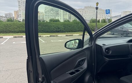 Toyota Vitz, 2019 год, 900 000 рублей, 13 фотография