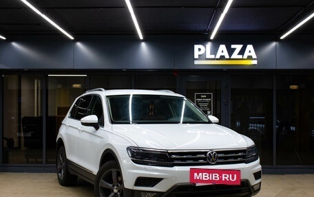 Volkswagen Tiguan II, 2017 год, 2 819 000 рублей, 2 фотография