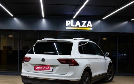 Volkswagen Tiguan II, 2017 год, 2 819 000 рублей, 4 фотография