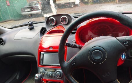 Toyota Celica VII рестайлинг, 2002 год, 800 000 рублей, 8 фотография