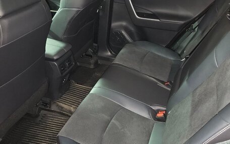 Toyota RAV4, 2022 год, 4 100 000 рублей, 3 фотография