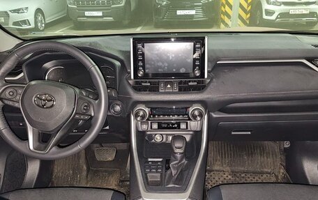 Toyota RAV4, 2022 год, 4 100 000 рублей, 4 фотография