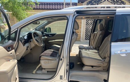 Nissan Quest IV, 2011 год, 1 800 000 рублей, 7 фотография