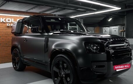 Land Rover Defender II, 2023 год, 13 000 000 рублей, 2 фотография