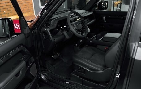 Land Rover Defender II, 2023 год, 13 000 000 рублей, 15 фотография