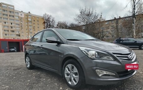 Hyundai Solaris II рестайлинг, 2015 год, 1 110 000 рублей, 3 фотография