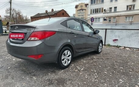 Hyundai Solaris II рестайлинг, 2015 год, 1 110 000 рублей, 5 фотография