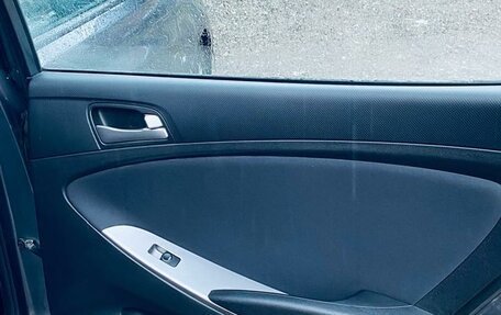 Hyundai Solaris II рестайлинг, 2015 год, 1 110 000 рублей, 17 фотография