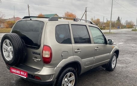 Chevrolet Niva I рестайлинг, 2010 год, 490 000 рублей, 5 фотография