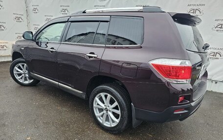 Toyota Highlander III, 2011 год, 1 945 000 рублей, 3 фотография