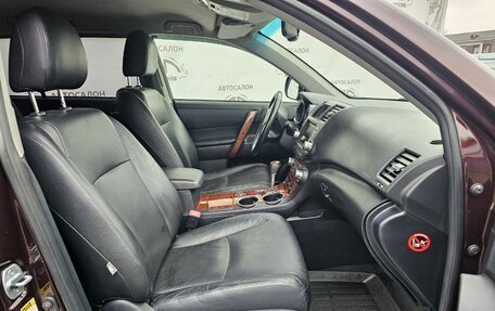 Toyota Highlander III, 2011 год, 1 945 000 рублей, 13 фотография