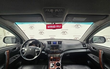 Toyota Highlander III, 2011 год, 1 945 000 рублей, 9 фотография