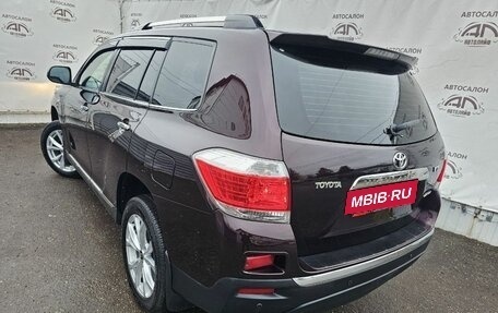 Toyota Highlander III, 2011 год, 1 945 000 рублей, 7 фотография